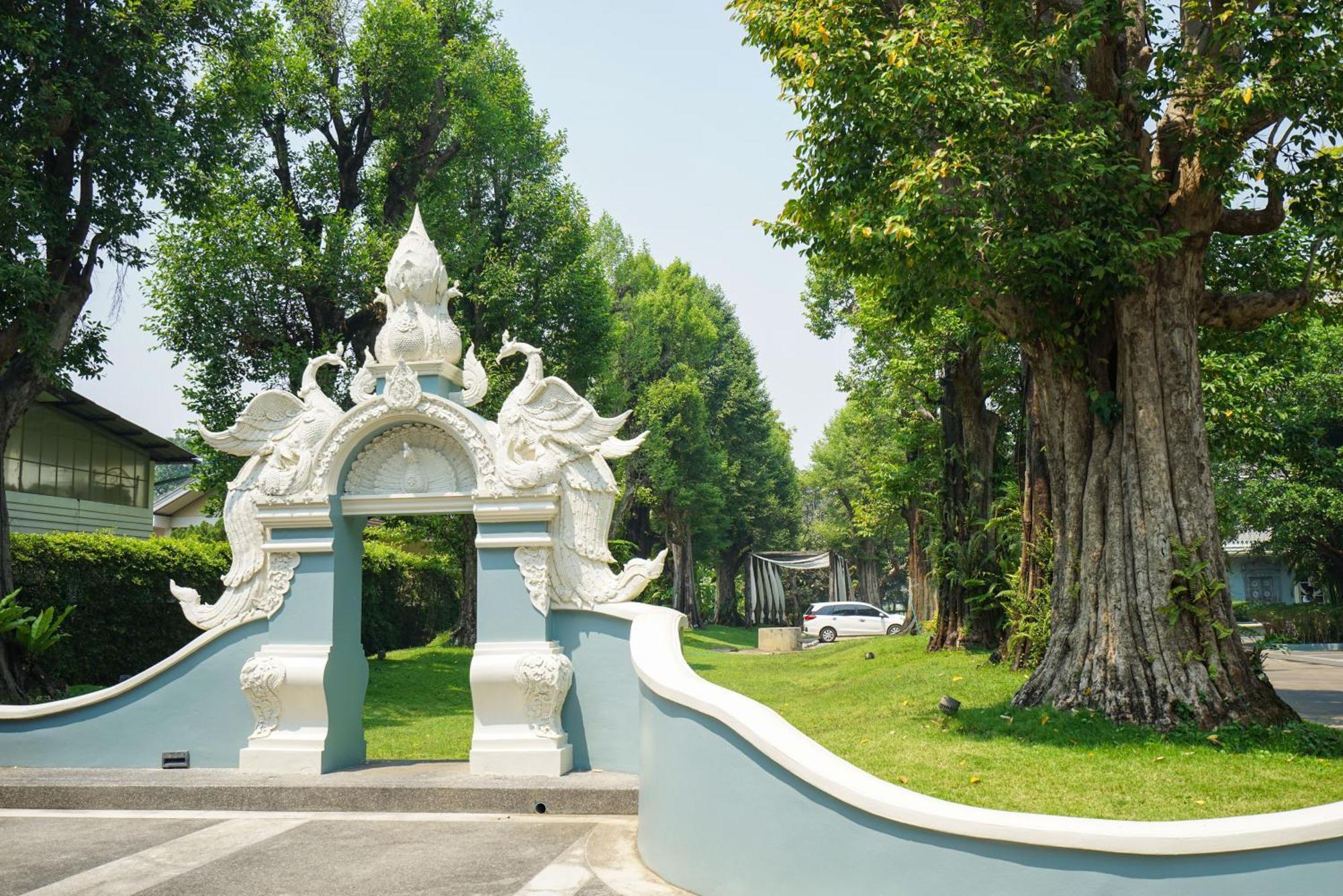 At Pingnakorn Riverside Hotel Chiang Mai