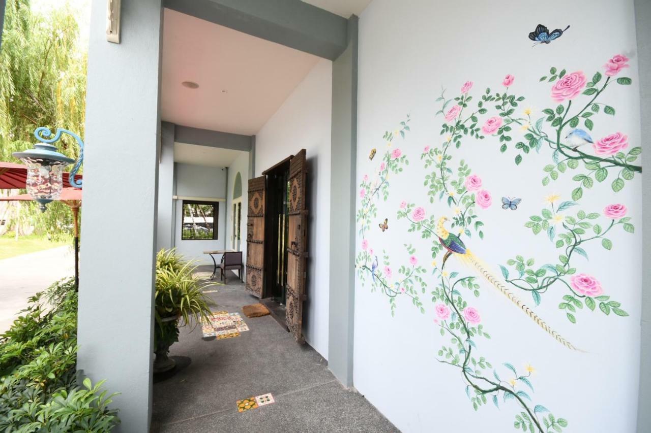 Hotel At Pingnakorn Riverside 4*